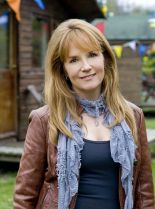Lea Thompson photo
