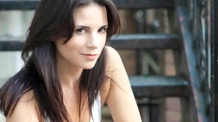 Leah Cairns