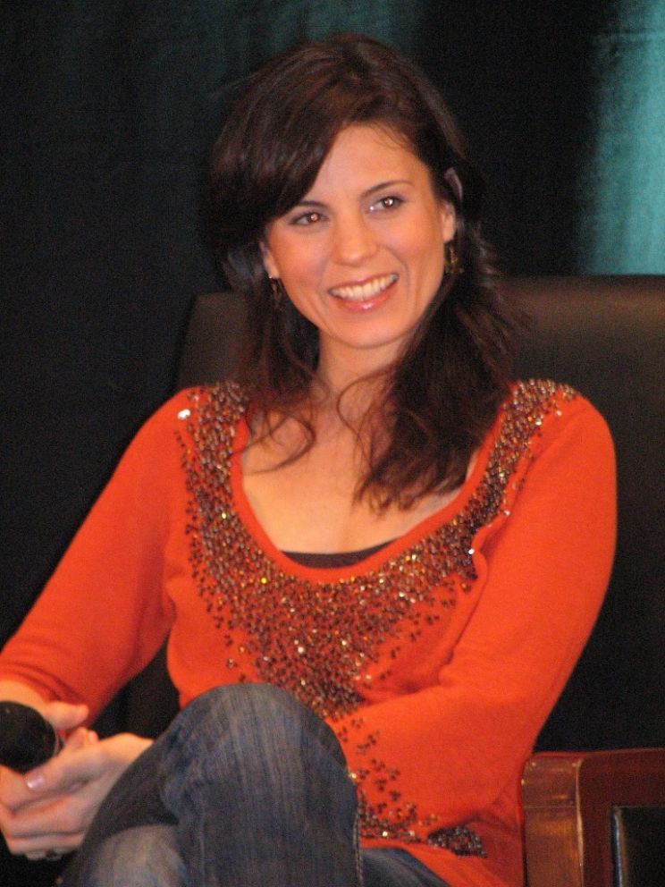 Leah Cairns