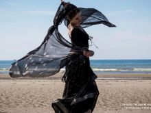 Leah Lewis photo