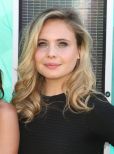 Leah Pipes