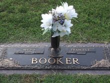 Lee Booker