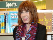 Lee Grant photo