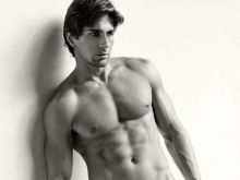 Lee Kholafai photo