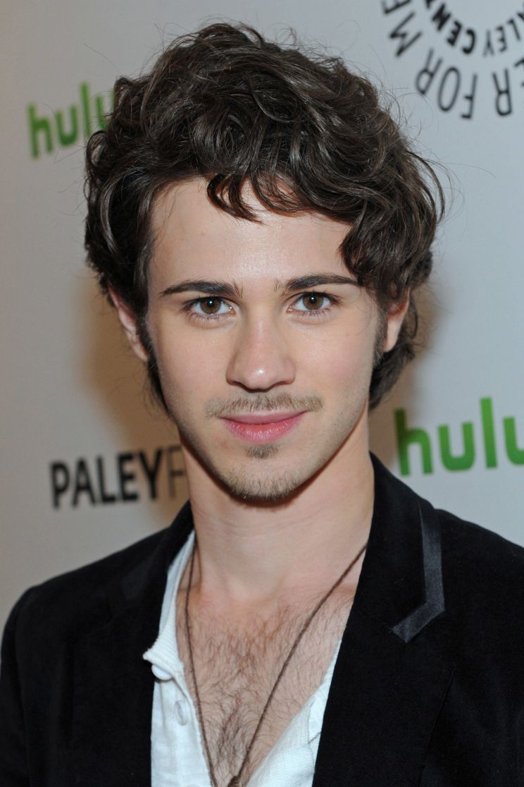 Lee Raviv