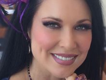 LeeAnne Locken