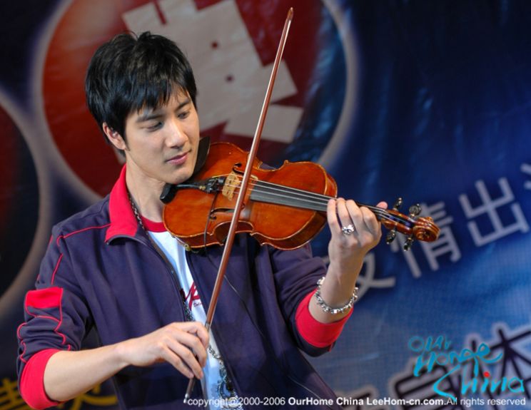 Leehom Wang