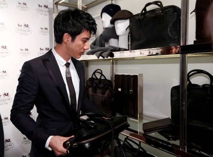 Leehom Wang