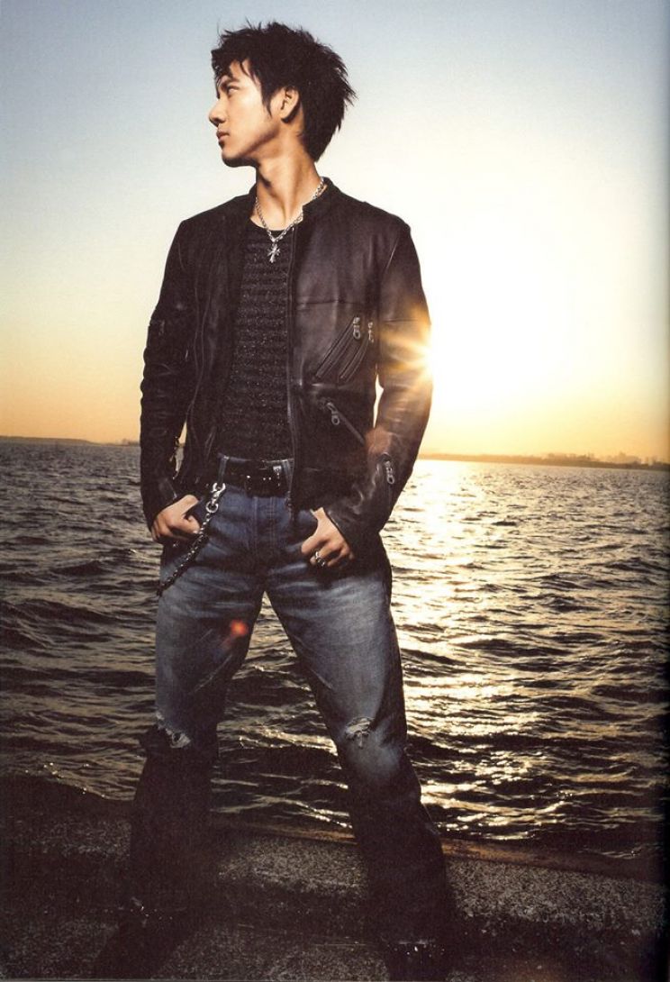Leehom Wang
