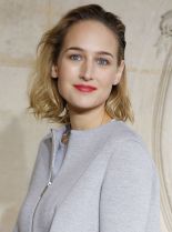 Leelee Sobieski photo