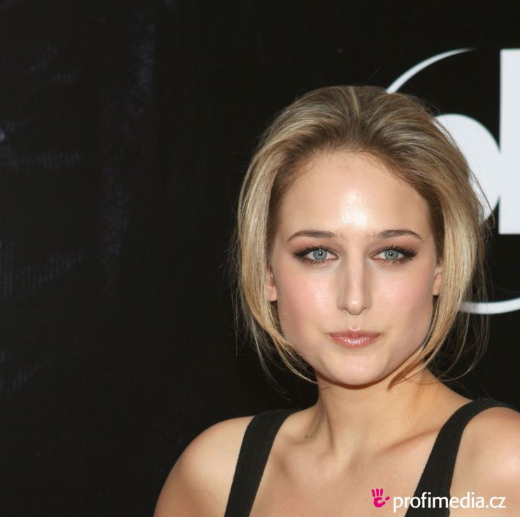 Leelee Sobieski