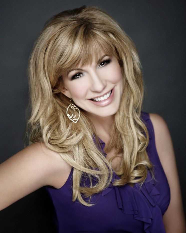 Leeza Gibbons
