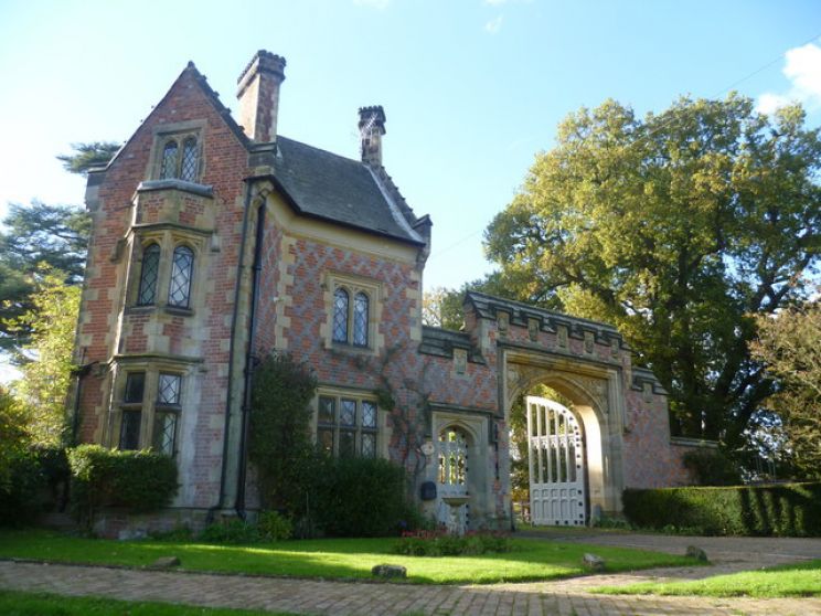 Leigh Hall