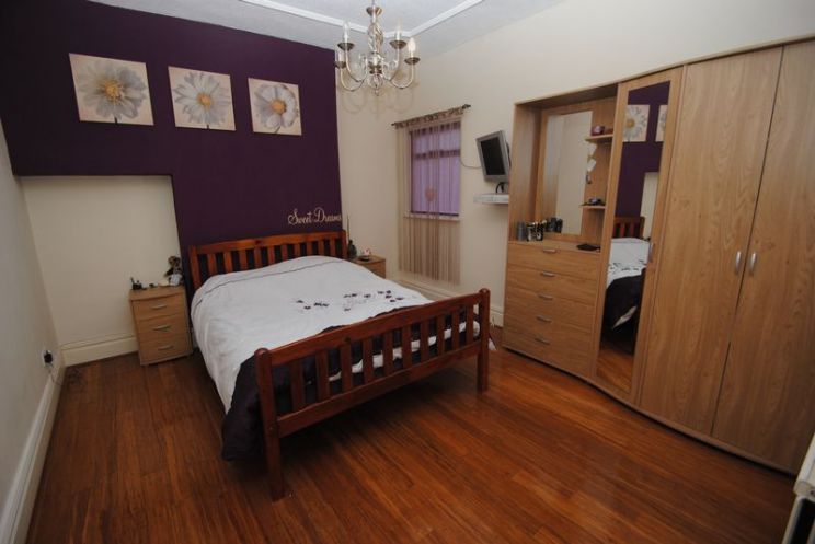Leigh Hall