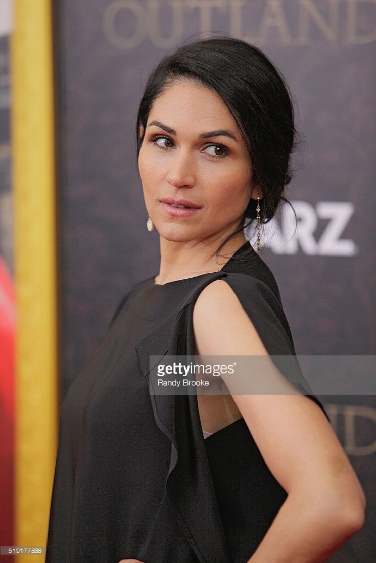 Lela Loren