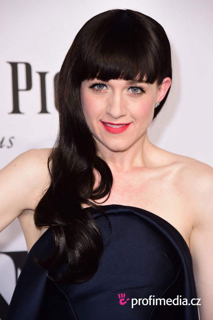 Lena Hall