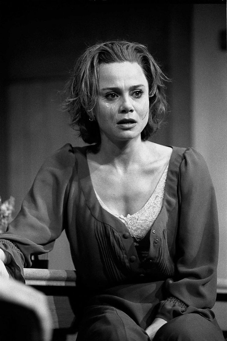 Lena Olin
