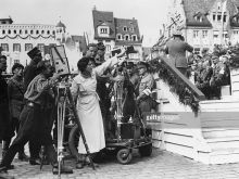 Leni Riefenstahl photo