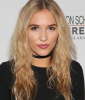 Lennon Stella