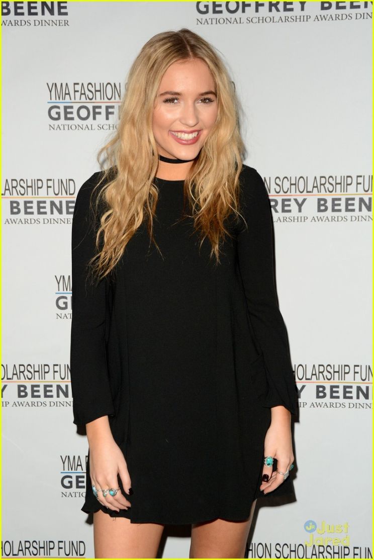 Lennon Stella