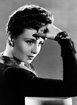 Lenore Aubert photo