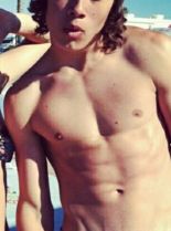 Leo Howard