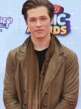 Leo Howard