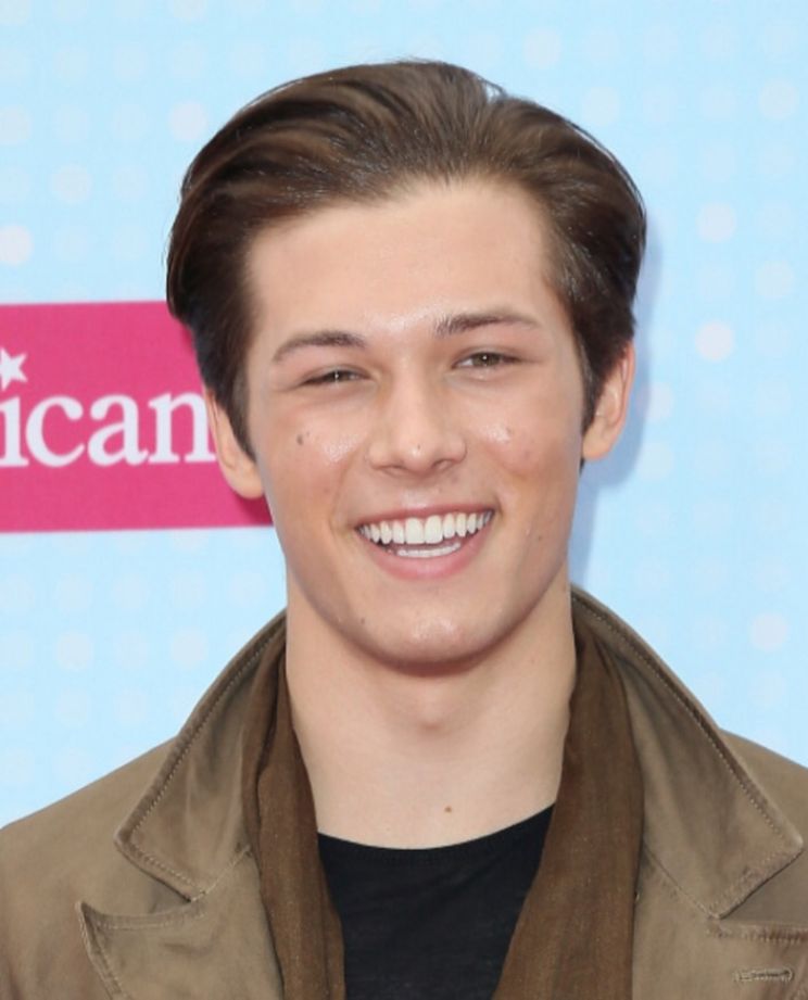 Leo Howard