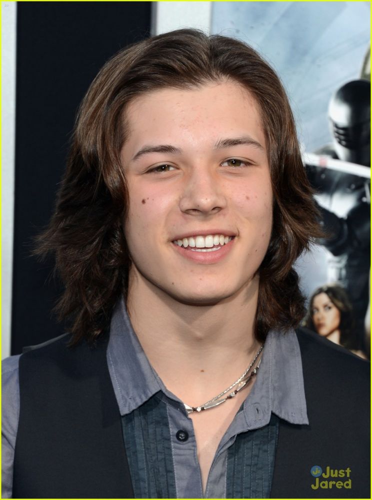 Leo Howard