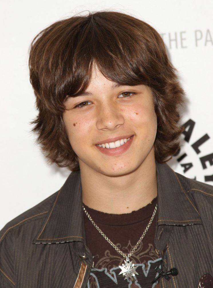 Leo Howard