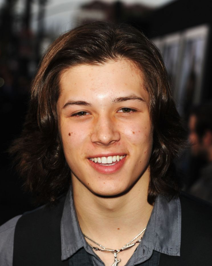 Leo Howard