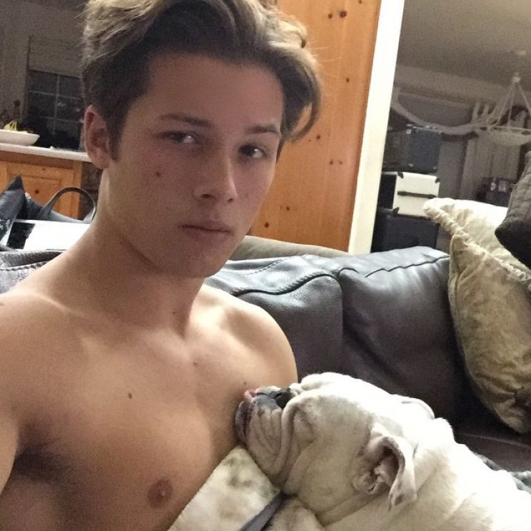 Pictures of Leo Howard