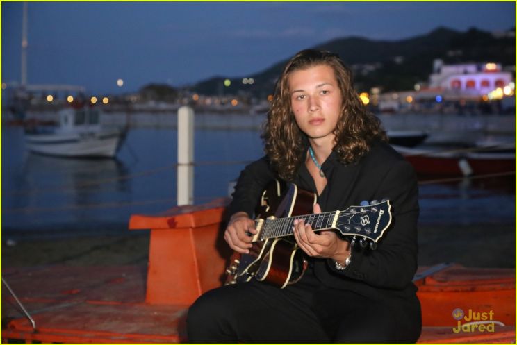 Leo Howard