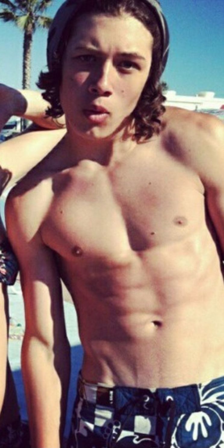 Leo Howard