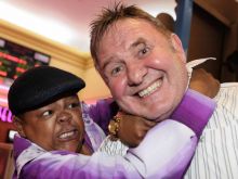 Leon Schuster