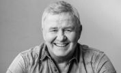 Leon Schuster