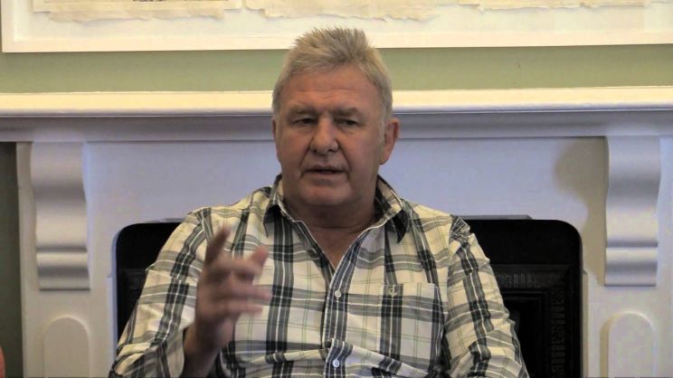 Leon Schuster