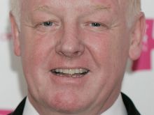 Les Dennis