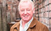 Les Dennis