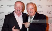 Les Dennis