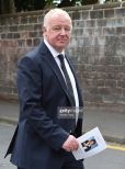 Les Dennis