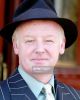 Les Dennis