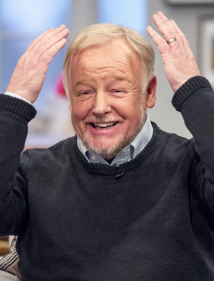 Les Dennis