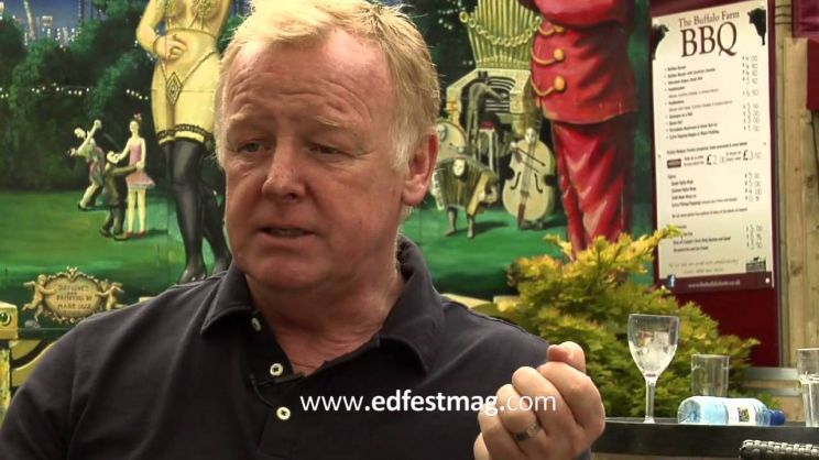 Les Dennis