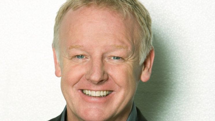 Les Dennis