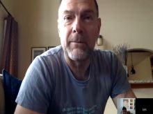 Les Stroud
