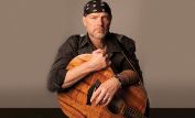 Les Stroud