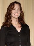 Lesley Ann Warren