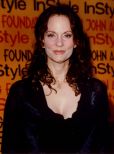 Lesley Ann Warren