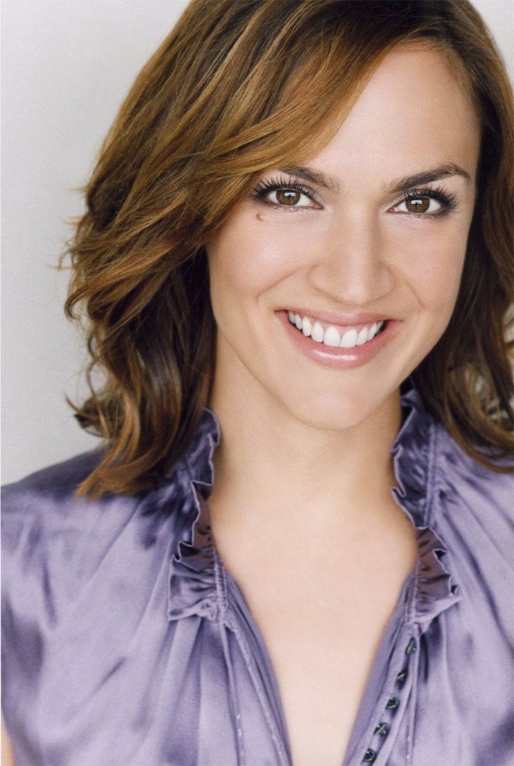 Lesley Fera